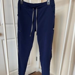 FIGS Yola Skinny scrub pants in Navy